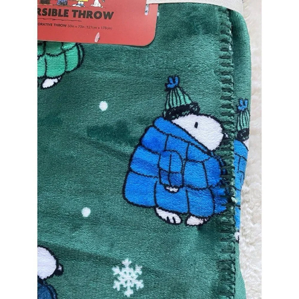 Snoopy Peanuts Puffer Jacket Snowflakes Reversible 50‎ X 70